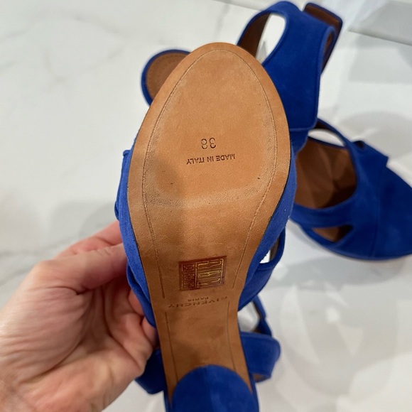 GIVENCHY
Electric Blue Suede Platform Ankle Wrap Shark Lock Sandals Size 8 - Picture 12 of 16
